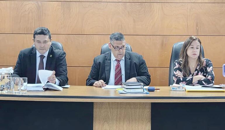 Caso de las facturas: Juez revoca acusación y dispone el sobreseimiento de Efraín Alegre