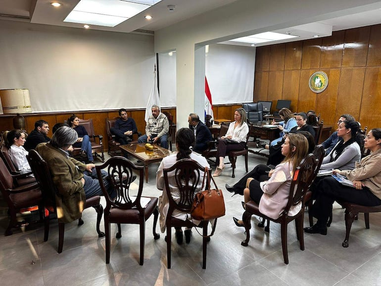 Paz en el IPS: acuerdo garantiza atención de Hemodinamia tras conflicto con médicos