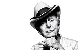 tom-wolfe-el-hombre-de-blanco-capturado-por-la-camara-del-fotografo-platon-antoniou-03444000000-1713305.jpg