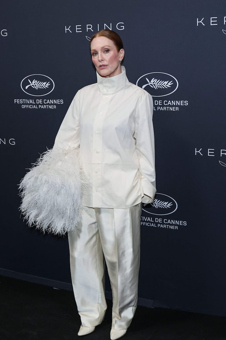 Julianne Moore.