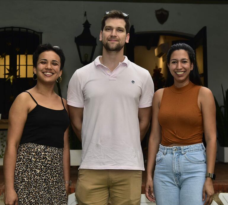 Mariana Rojas, Manuel Koube y Francisca Gómez.