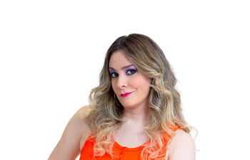 Antonella Zaldívar protagoniza el unipersonal "Mujer de 30 desesperada, busca".