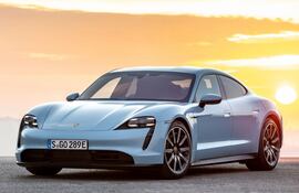 Porsche anunció que retira del mercado el auto Taycan.