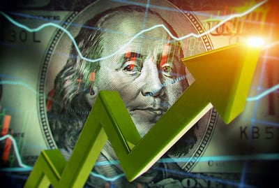 En valores nominales, el crédito al consumo muestra una trayectoria claramente ascendente desde comienzos de 2022.