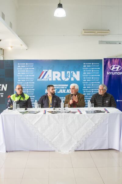 Conferencia de prensa para la presentación de la corrida Clase A Run, que se llevará a cabo el domingo en la Costanera de Asunción.