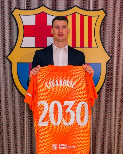 Dominik Livakovic (31 años), contratado por el Barcelona.