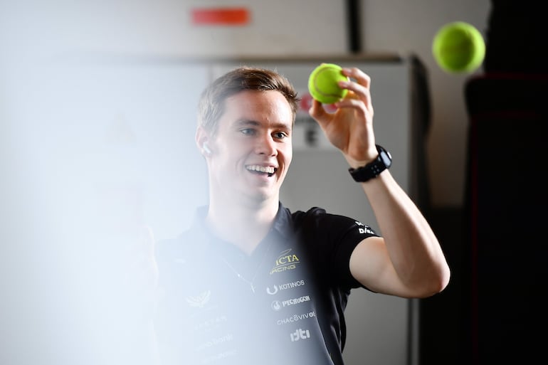 Así se preparaba Joshua Duerksen para la carrera sprint del GP de Mónaco.