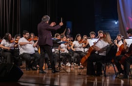 La Orquesta Nacional de Música Popular se presentará bajo la dirección de Luis Alvarez.