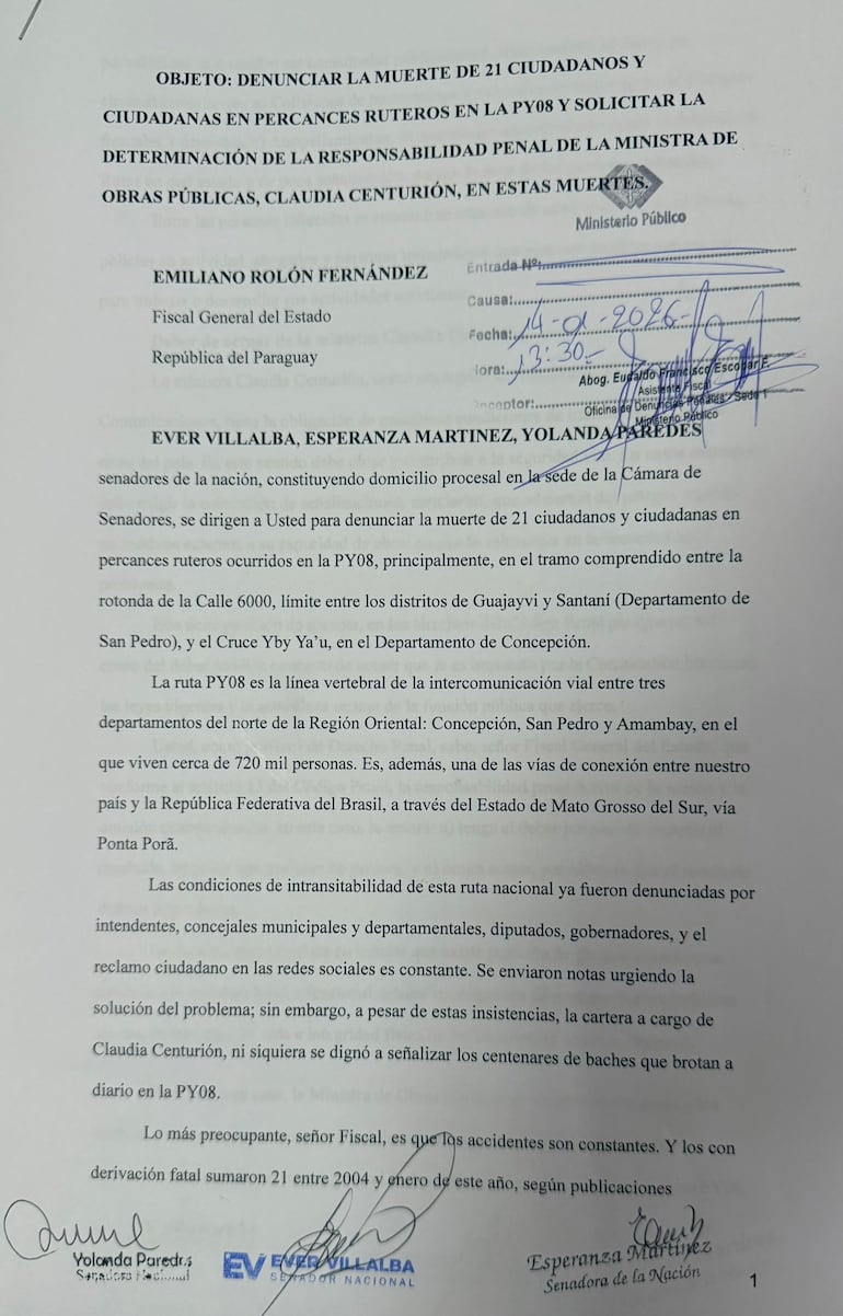 Denuncia penal presentada contra la ministra de Obras Públicas, Claudia Centurión.