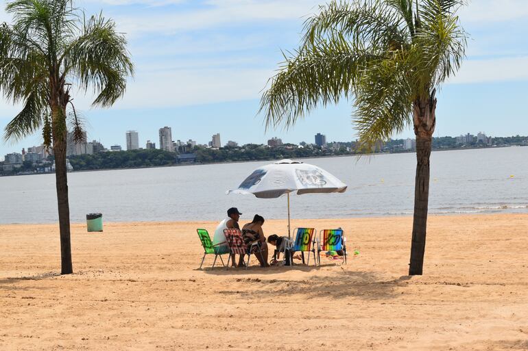 Playa San José de Encarnación