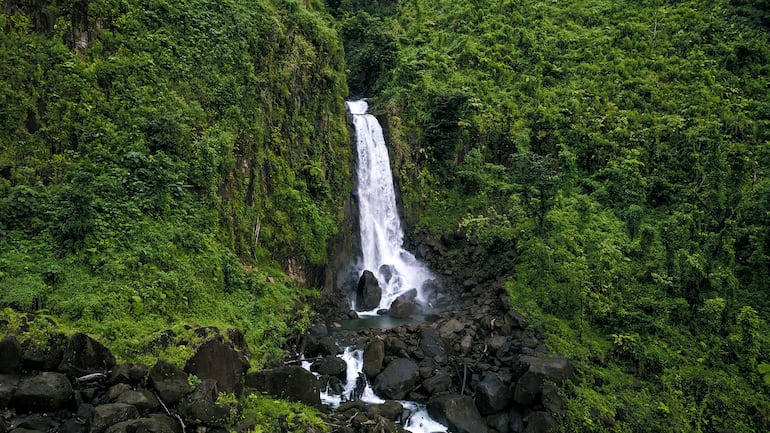 Trafalgar Falls, Dominica.