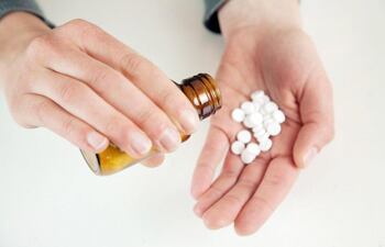 Los medicamentos que tienen registro sanitario vencido corresponden al Laboratorio P.A.N S.R.L.