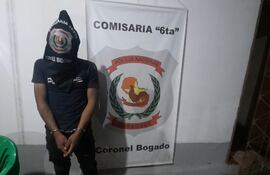 Detienen a presunto robacables en Coronel Bogado.