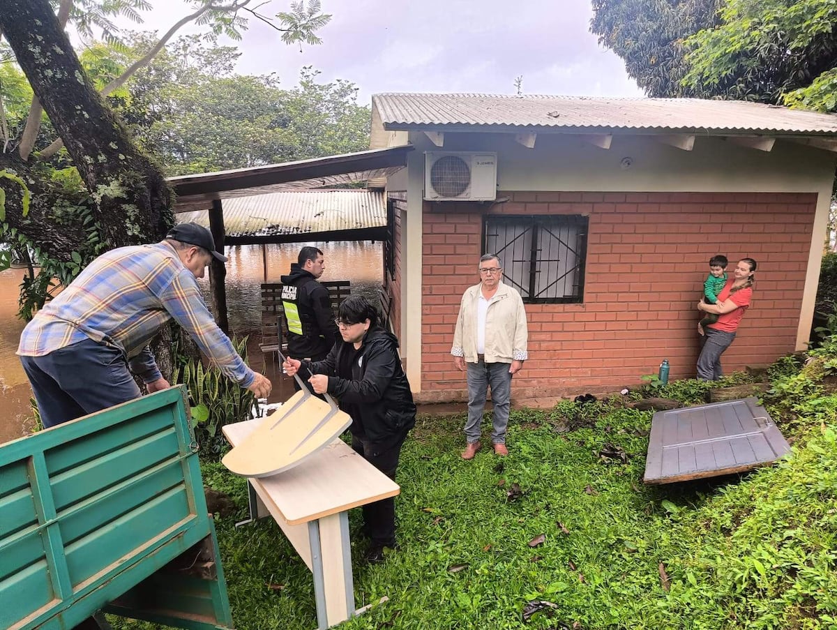 Crecida del Paraná: inhabilitan todos los pasos fluviales internacionales en Itapúa por al menos diez días