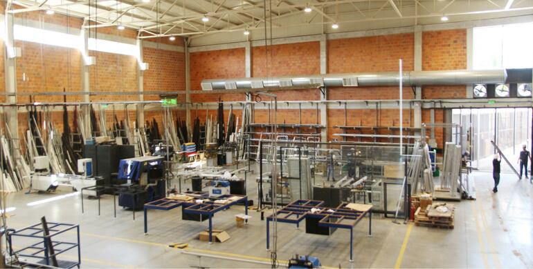 En los últimos años, Crystal House ha apostado fuertemente al desarrollo y expansión del negocio.