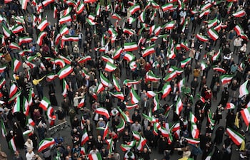 Iraníes se manifiestan en Teherán.