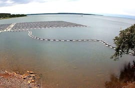 Planta solar flotante de Itaipú
De Silvana Bogarin <silvana.bogarin@abc.com.py>
Destinatario foto <foto@abc.com.py>
Fecha 07-10-2025 15:37 07-10-2025