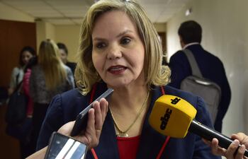 La senadora Lilian Samaniego (ANR, Independiente) fue electa como presidenta de la comisión de Equidad y Género de la Cámara de Senadores.