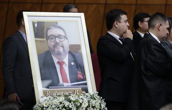 Declaran tres días de asueto en Coronel Oviedo por la muerte del diputado Derlis Rodríguez.