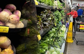 Supermercado en Estados Unidos. Precios globales de los alimentos se mantienen estables, según FAO. (archivo)