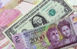 Mientras el dólar se depreció 10% a nivel mundial en el último año, aquí la caída fue del 25%, una desproporción que pone en riesgo la competitividad del país.