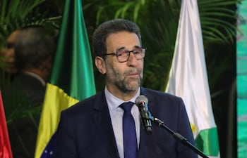 El exdiputado Enio Verri y actual director brasileño de la hidroeléctrica Itaipú, en Foz de Iguazú (Brasil). EFE/ Ruben Peña