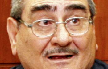 Antonio Fretes, ministro de la Corte Suprema de Justicia. Es compueblano y protector de Velázquez Fernández.