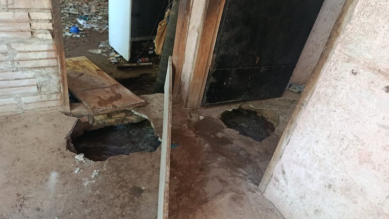 La casa de Faustino y Raquel quedó con serios daños en su estructura luego de la inundación