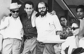 Nicanor Parra, Miguel Grinberg y Allen Ginsberg, La Habana, Cuba, febrero de 1965