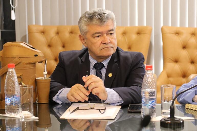 Jorge Avalos Mariño (Diputado PLRA) reunión con autoridades del Ministerio de Obras Públicas y Comunicaciones