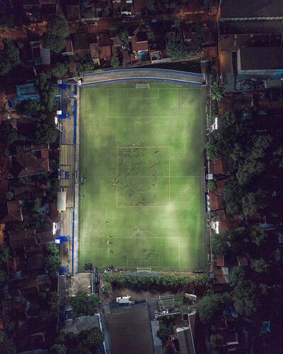 El estadio Martín Torres del Sportivo Trinidense albergará el primer partido de la decimosegunda fecha del campeonato Apertura 2025, a ser protagonizado el vienes por Recoleta FC y General Caballero de Juan León Mallorquín, a las 18:15.
