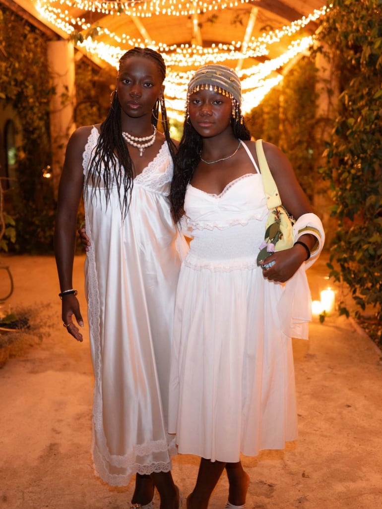 Stella y Estere, las hijas gemelas de Madonna, hoy cumplen 14 años. (Instagram/Madonna)