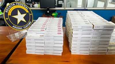 En un operativo de Brasil decomisaron gran cantidad de estructuras vacías de los aplicadores de medicamentos adelgazantes.