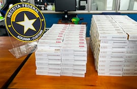 En un operativo de Brasil decomisaron gran cantidad de estructuras vacías de los aplicadores de medicamentos adelgazantes.