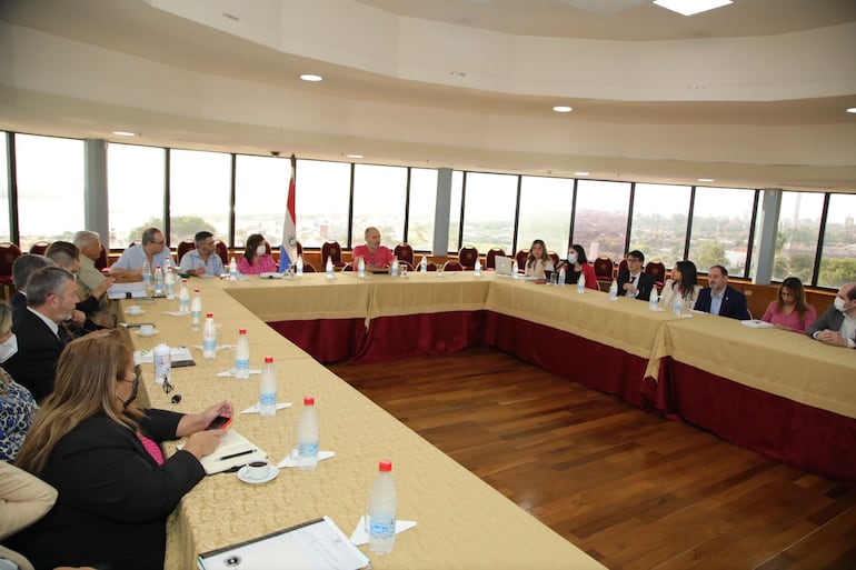 Hoy comenzaron las deliberaciones para dotar al país de una nueva ley de uso y cultivo de marihuana.