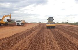 Avanzan las obras viales en San Pedro, pese a la falta de liberación de las franjas de dominios en algunos puntos