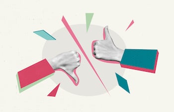 Pulgar hacia arriba y hacia abajo.