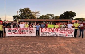 El repudio apunta a los diputados Jorge Barresi, Leonardo Saiz y Carmen Giménez, quienes votaron a favor del proyecto aprobado en la Cámara de Diputados