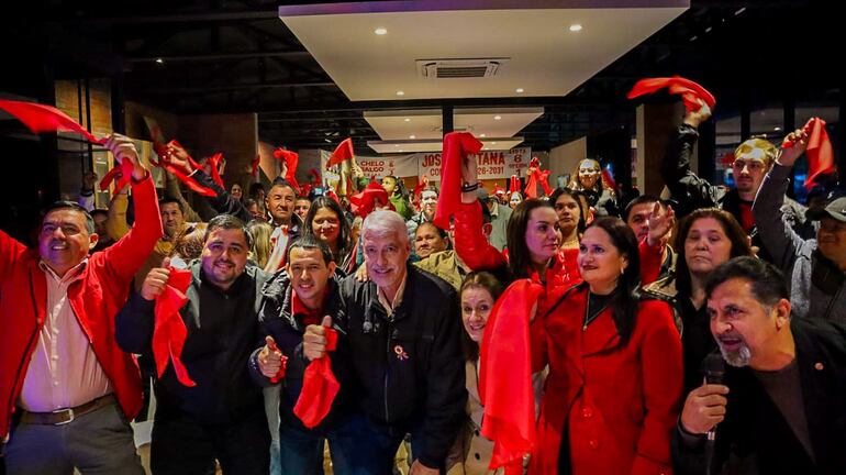 Wiens cuestiona uso de dinero públicos para atacar “voces críticas”