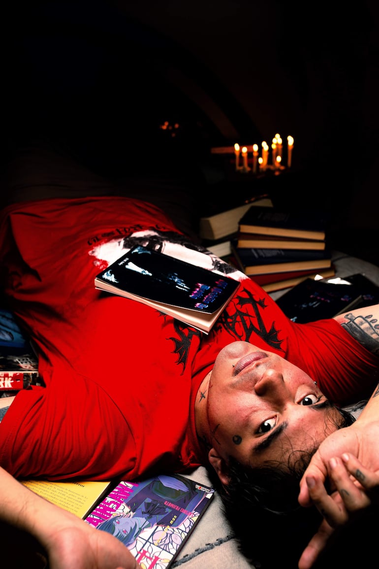 Varios libros, videojuegos y mangas inspiraron a David Marcelo Soley para realizar este libro que dará inicio a una saga literaria y a un videojuego.