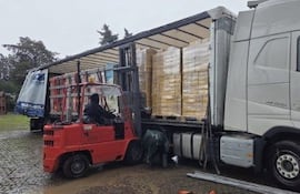 El papa León XIV envió tres camiones con ayuda humanitaria a Ucrania. Fuente: Vaticannews.