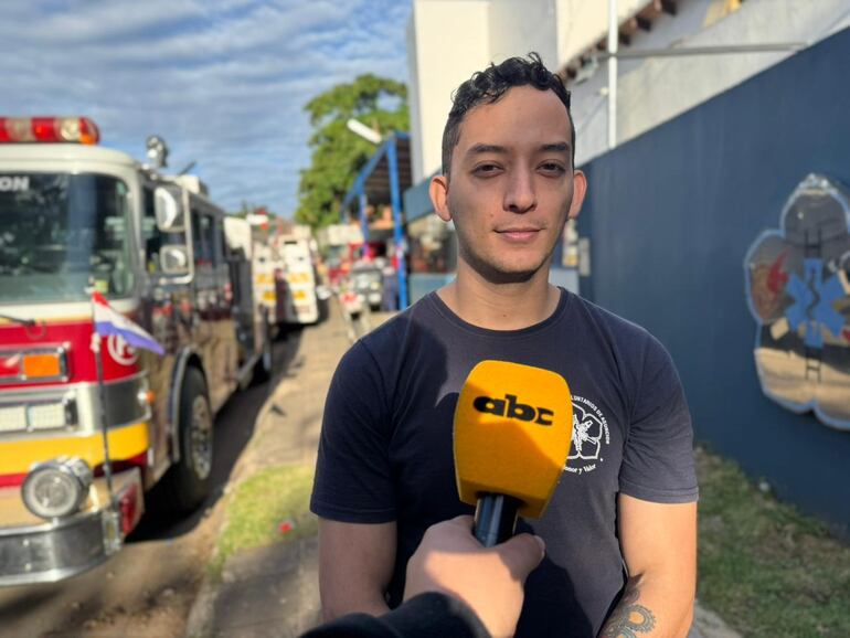 Guillermo Caballero, bombero de Asunción.