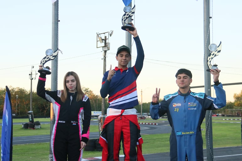 Podio de la categoría F4.