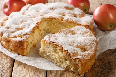 Sharlotka, pastel ruso de manzana.