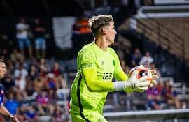 El portero paraguayo de San Lorenzo de Almagro, Orlando Gill, durante el encuentro frente a Cerro Porteño por la Serie Río de La Plata. (Foto: DaniRodriguezPH)