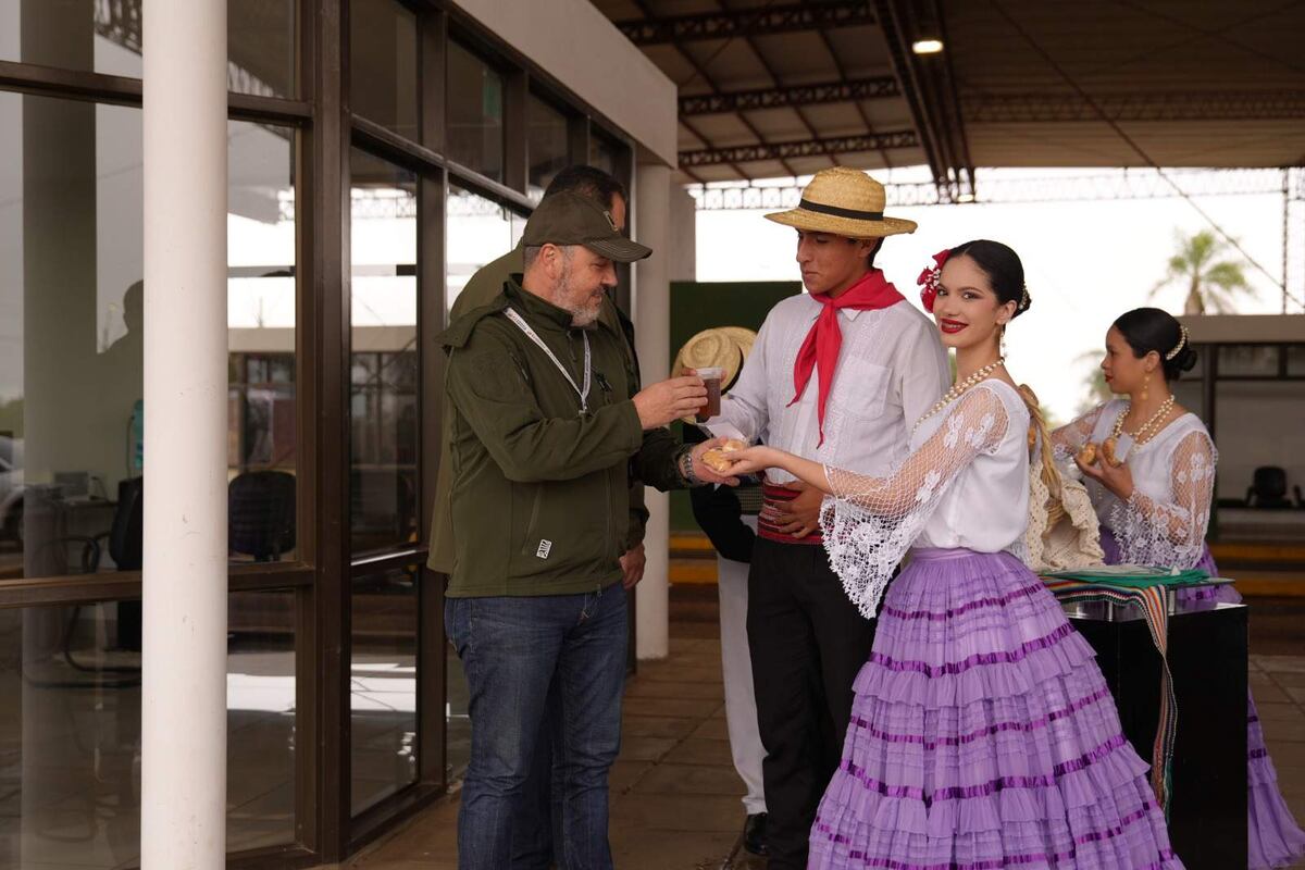Día Nacional de la Chipa: reciben a extranjeros con degustación