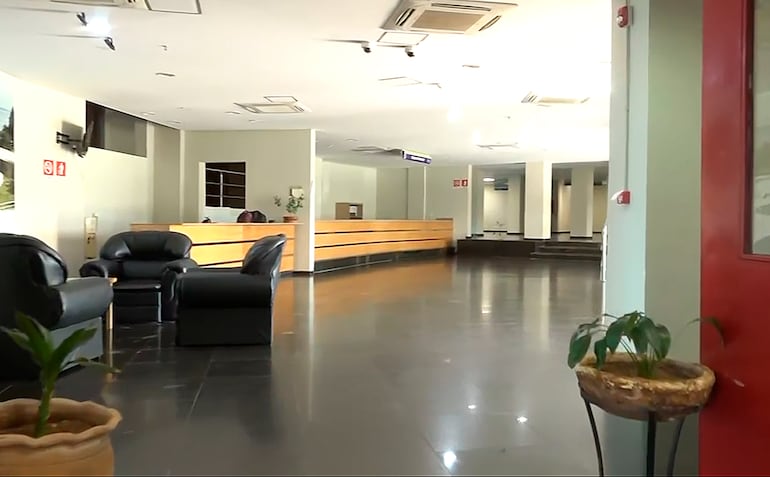 El CREAM, vacío en su interior ante falta de residencia.