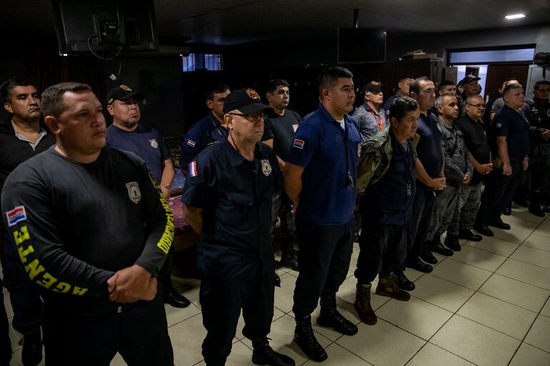 Los agentes penitenciarios de Tacumbú participaron de la presentación del nuevo interventor, Julio Balbuena.