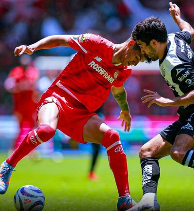 Debut de Robert Morales con el Toluca FC ante el Necaxa.