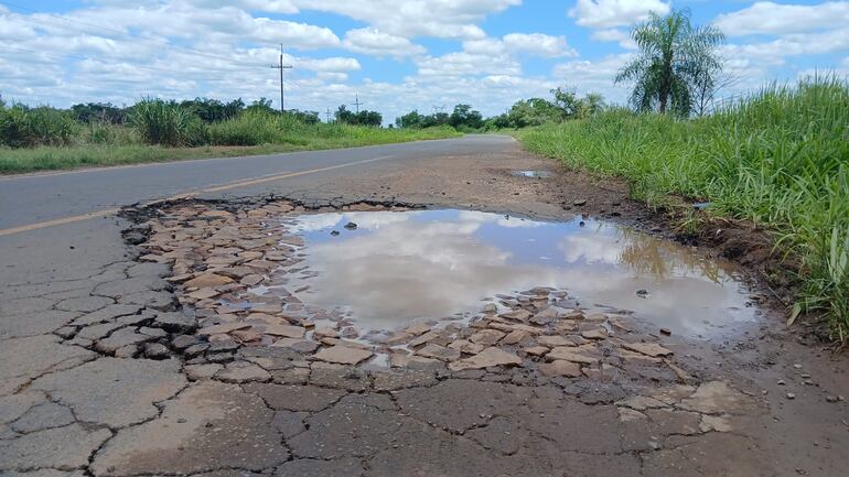 La vía de Tobatí a Arroyos y Esteros se encuentra en estado deplorable